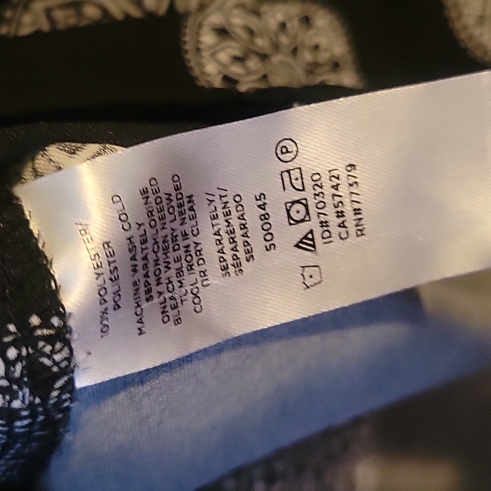 Ann Taylor Factory Black and Gray Circle Pattern Blouse - Picture 6 of 7